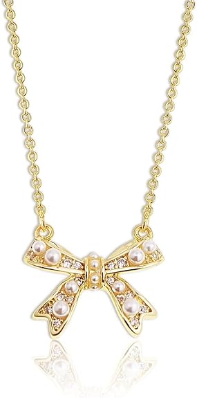 Dainty Rhinestone Pendant Necklace