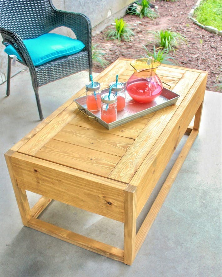 backyard decor ideas coffee table